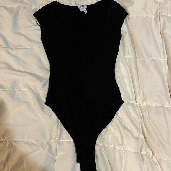Princess Polly bodysuit - Picture 1 of 2